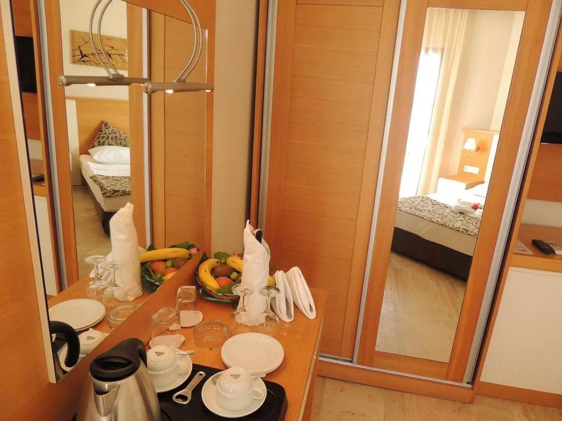 ROSSOVERDE_SHABAVIZ (21).jpg